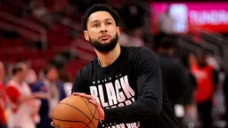 Ben Simmons s'apprête à retrouver la NBA avec les Kings. L’Australien devrait occuper un rôle précis derrière le rookie Darius Acuff Jr.