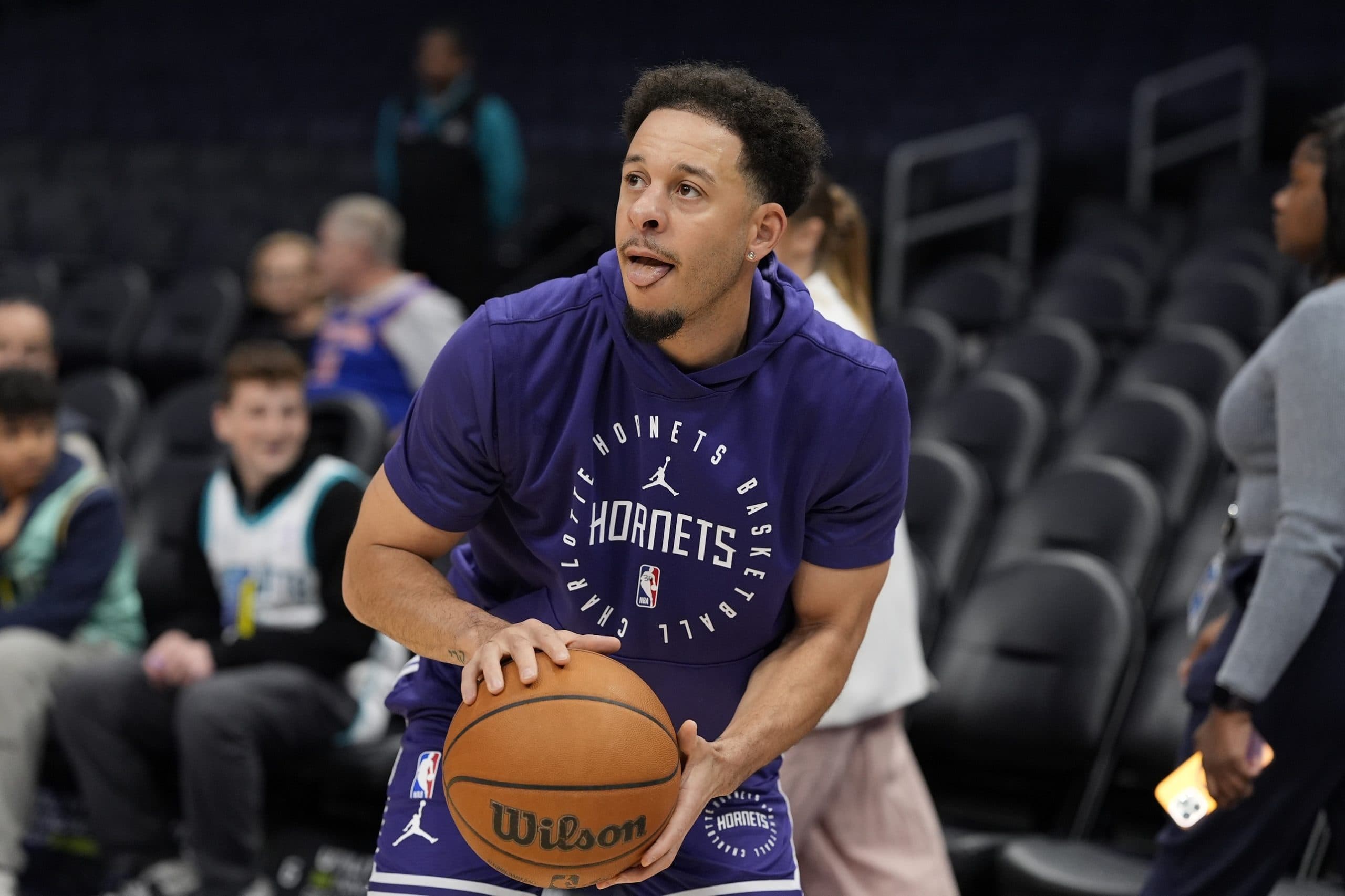 Seth Curry rejoint Stephen aux Warriors : « J’ai essayé de lui acheter son numéro 30 »