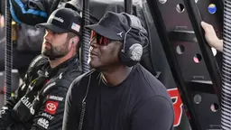 Michael Jordan ne devrait pas poursuivre son rôle de consultant pour NBC lors de la saison NBA 2026-2027 après une première année discrète.