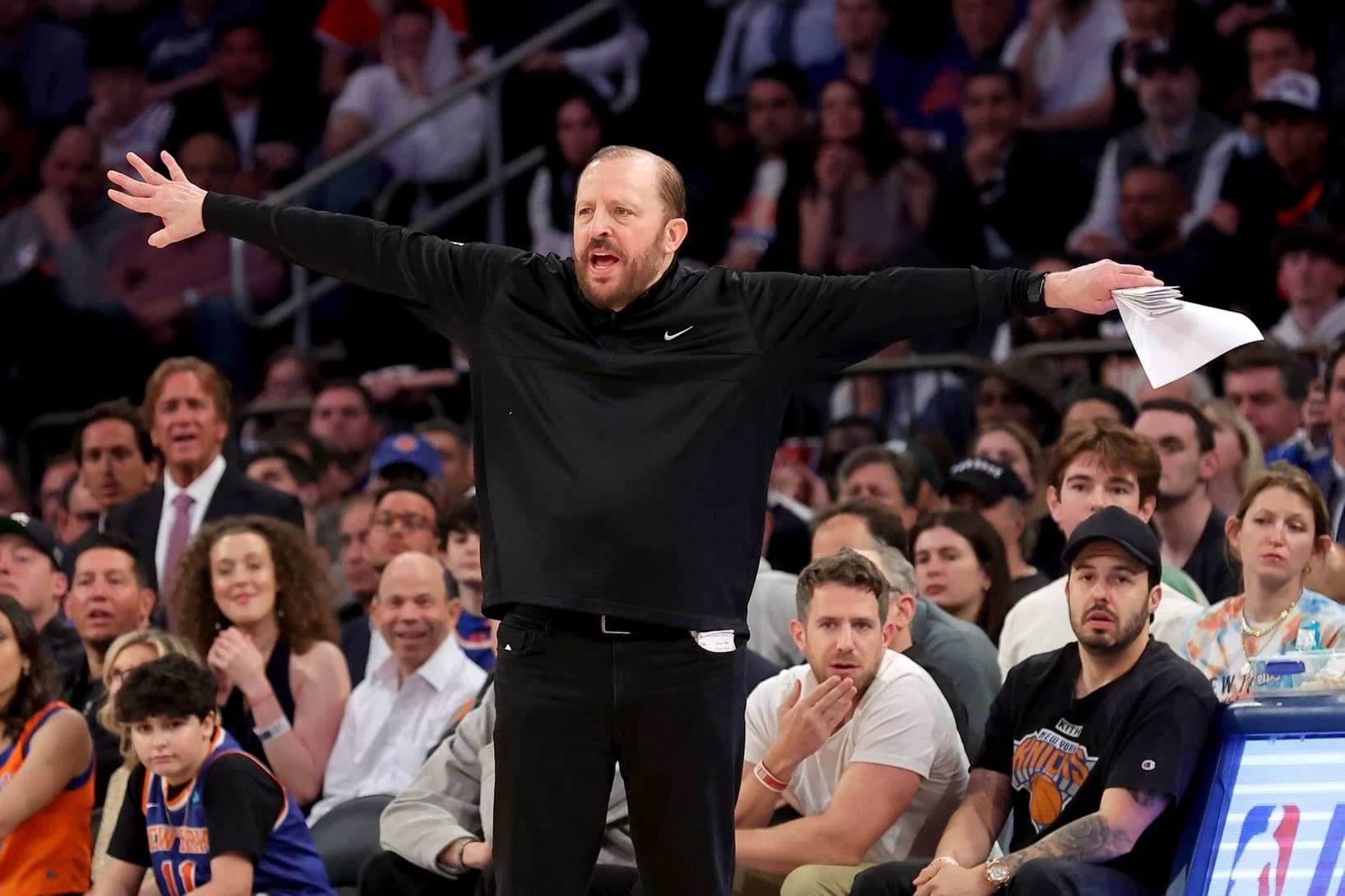 Un an après son licenciement, Tom Thibodeau réagit au titre des Knicks