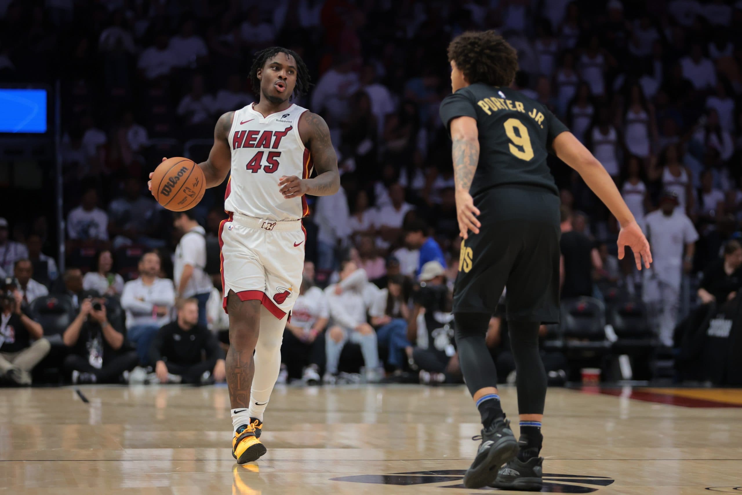 Davion Mitchell prolonge à Miami pour 24 millions de dollars