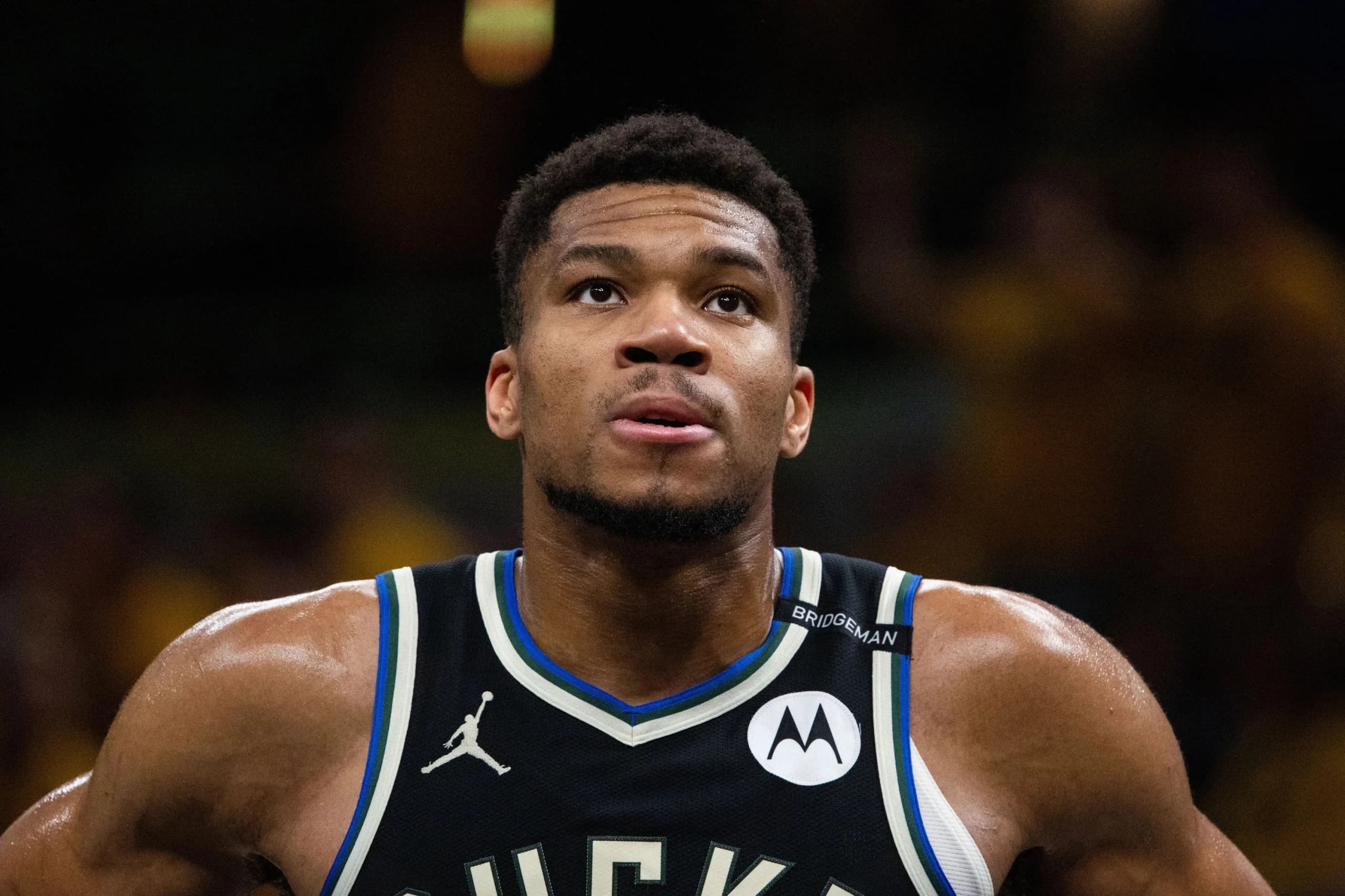 « Je veux être dans une équipe qui me donne une chance de gagner » : Giannis menace-t-il les Bucks ?