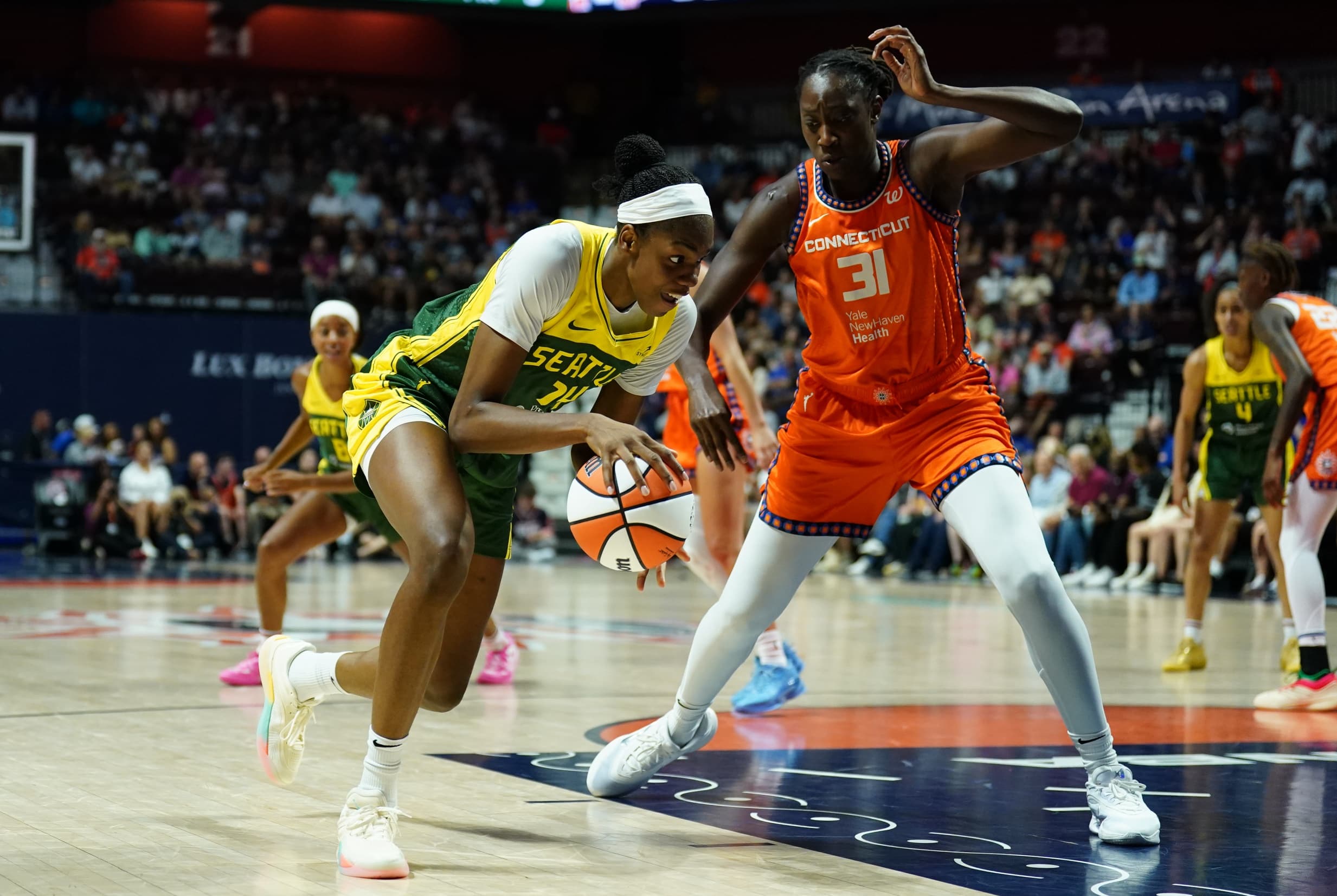Dominique Malonga brille encore avec Seattle, Gabby Williams toujours aussi forte