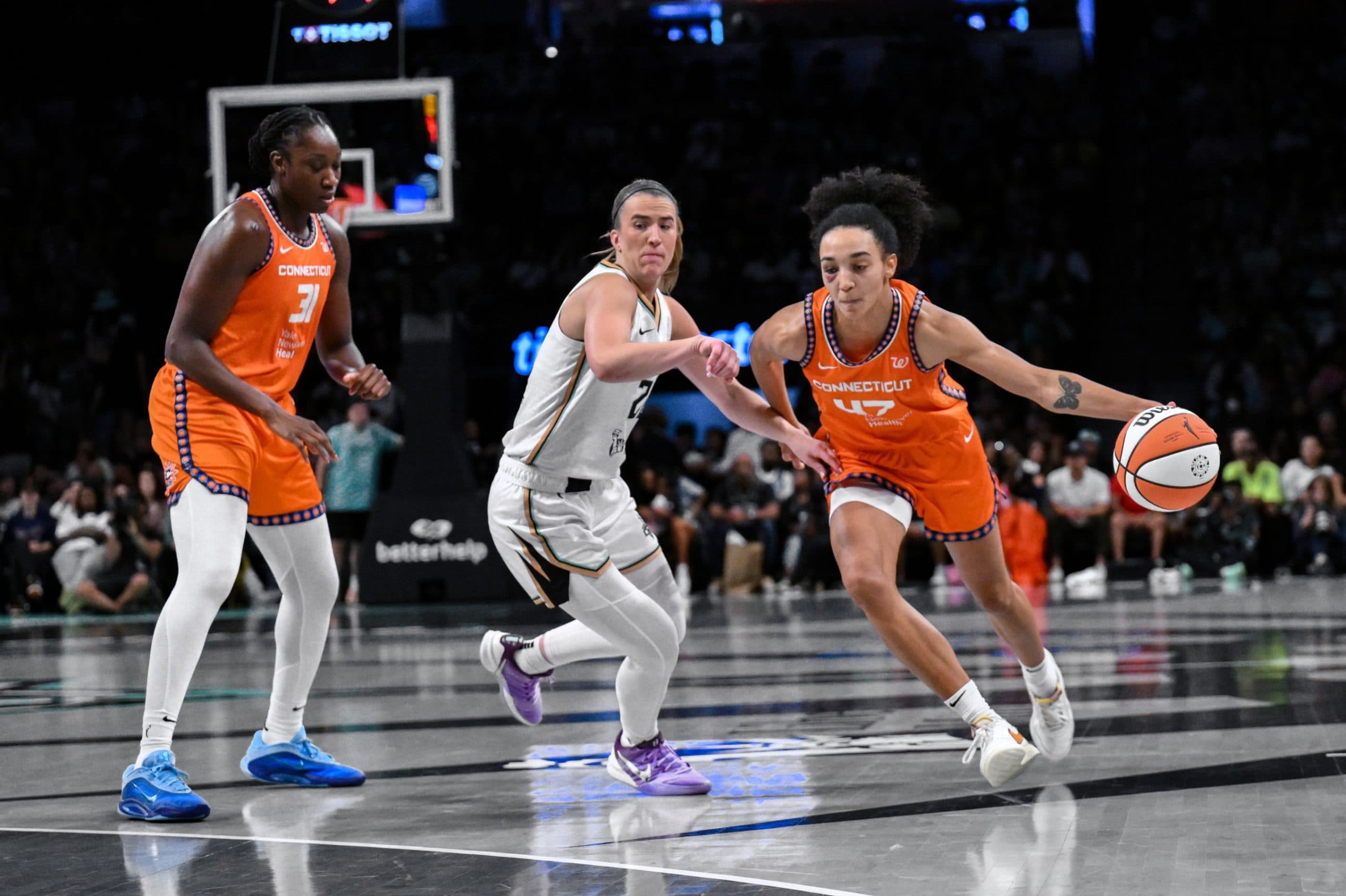 Leila Lacan cartonne encore : record de points en WNBA !