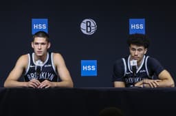 Nolan Traore a profité de l'absence d'Egor Demin, ici à sa droite, lors des matches de Brooklyn en Chine