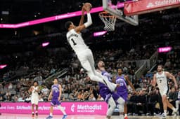 Victor Wembanyama a dominé les débats contre Utah ce vendredi en présaison NBA