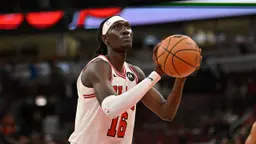 Mouhamadou Gueye rejoint Valencia Basket. L’ancien joueur NBA renforcera le champion d’Espagne en titre grâce à ses qualités défensives.