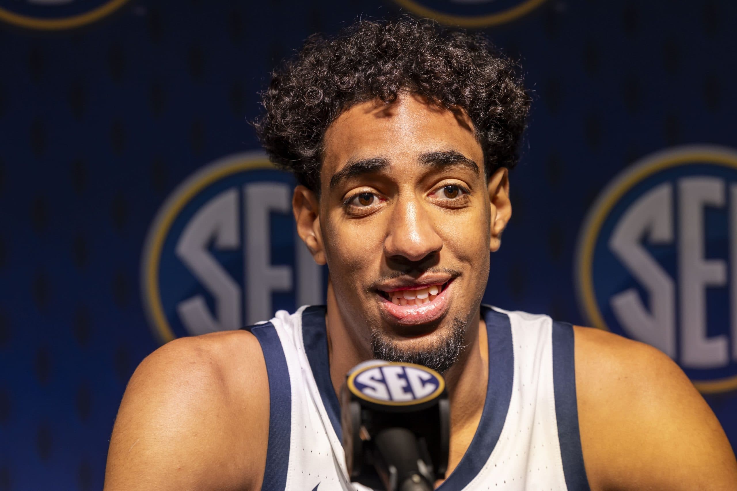 Ilias Kamardine réussit ses débuts avec Ole Miss