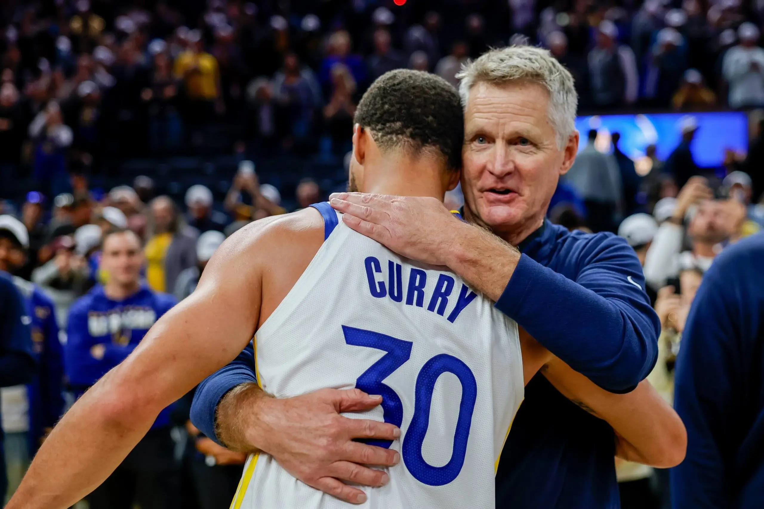 Incapable de quitter Stephen Curry, Steve Kerr rempile aux Warriors