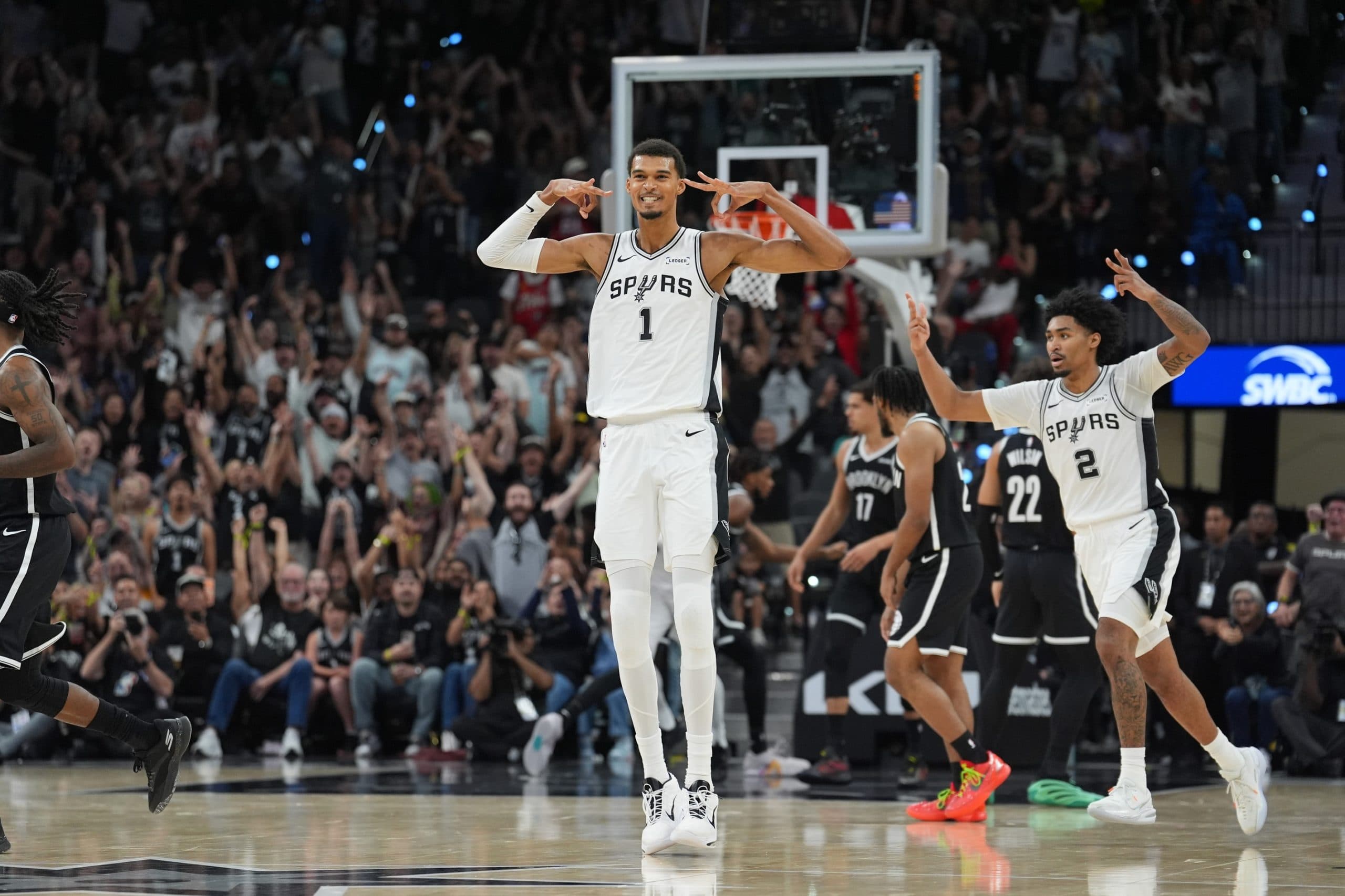 Victor Wembanyama guide les Spurs vers une troisième victoire consécutive, face aux Nets