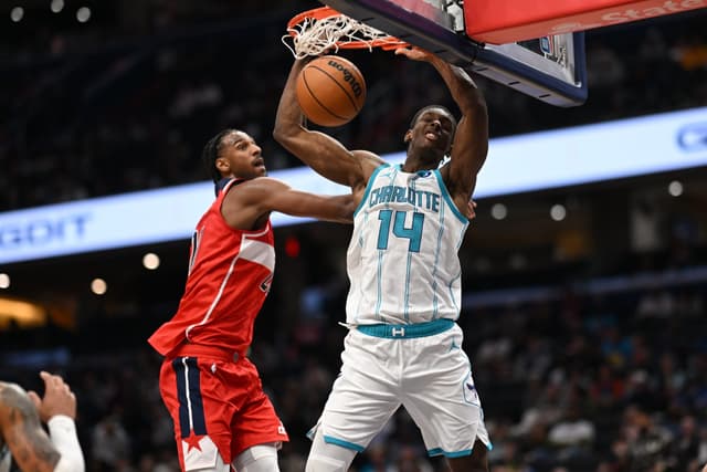 « J’ignorais l’existence de ce trophée ! » : Moussa Diabaté revient sur son NBA Hustle Award