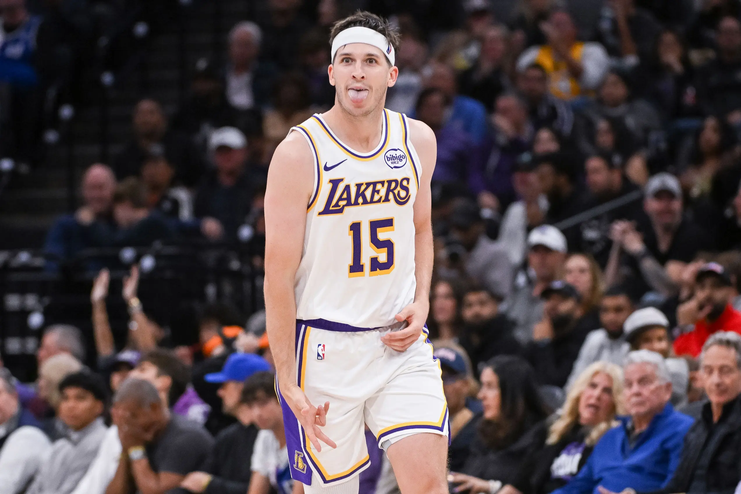 Sans LeBron ni Doncic, Austin Reaves signe une performance historique et relance les Lakers