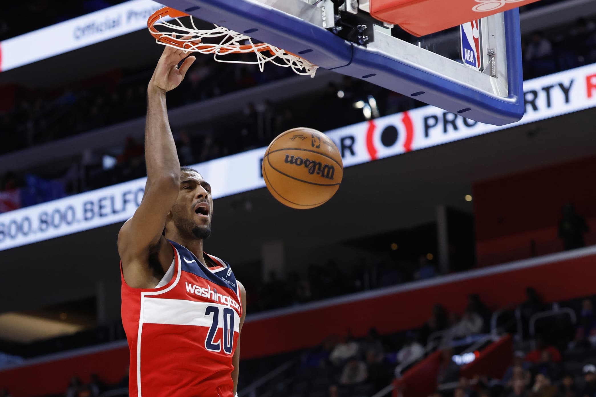 Sarr dominant, Coulibaly précieux : Washington renverse Milwaukee et s’offre une victoire référence