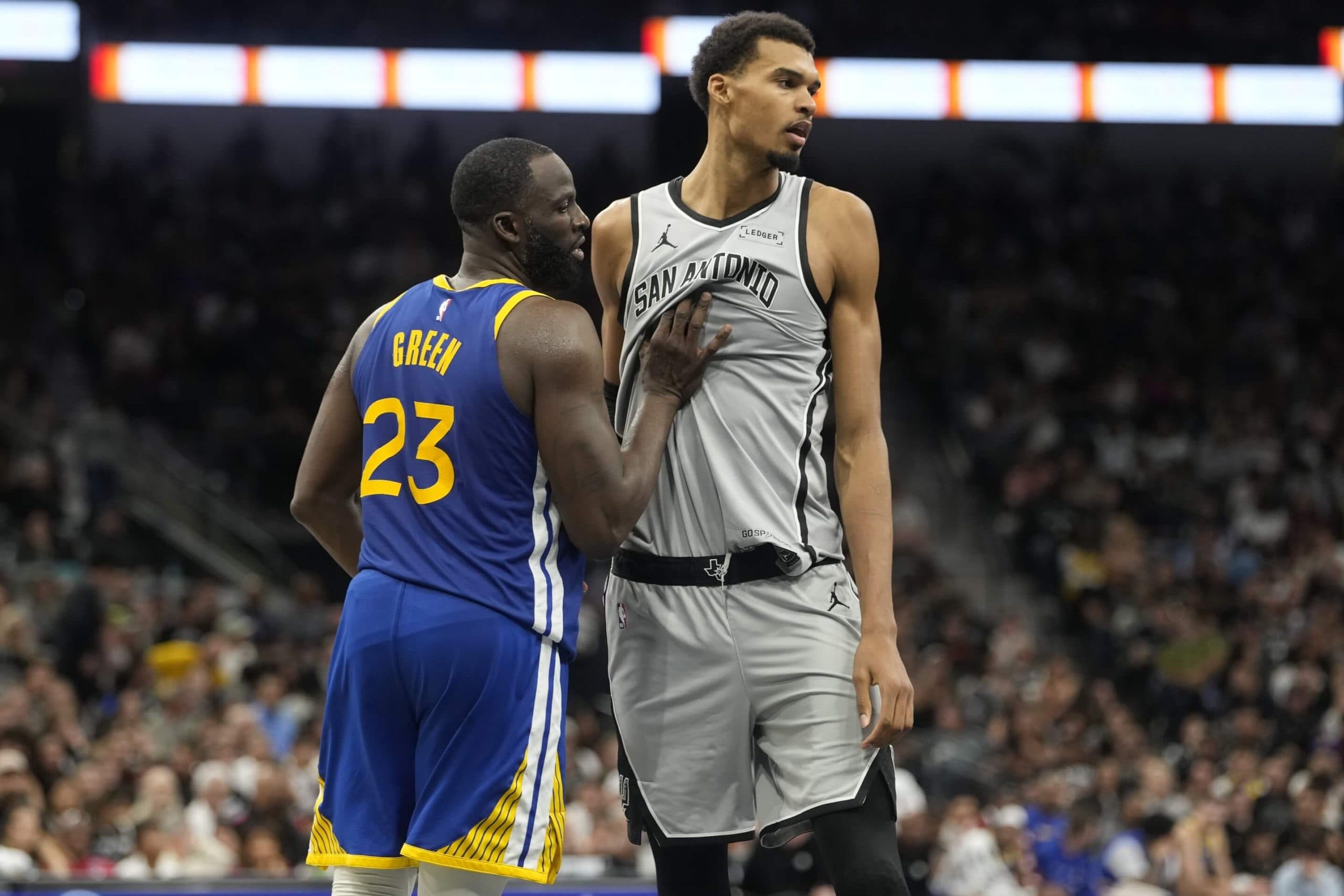 Draymond Green sur Victor Wembanyama : « C’est dingue qu’il n’ait pas reçu d’amende ! »