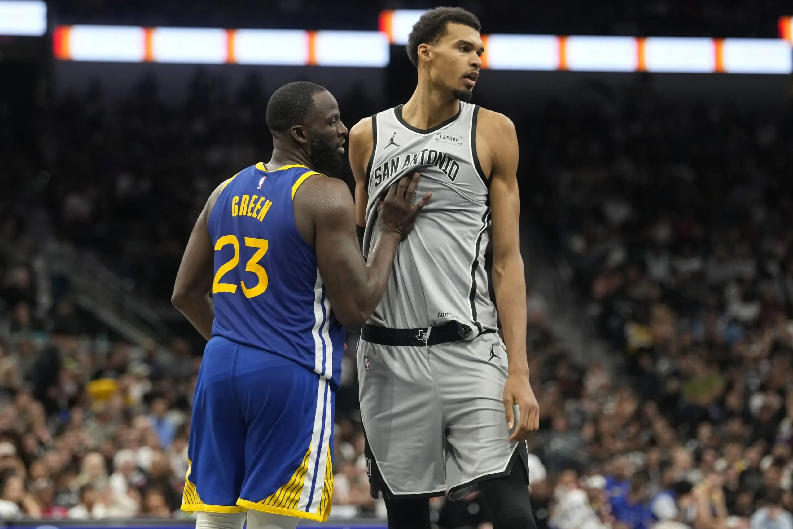 Victor Wembanyama et les Spurs à nouveau battus par les Warriors de Steph Curry, Rudy Gobert et les Timberwolves enchaînent