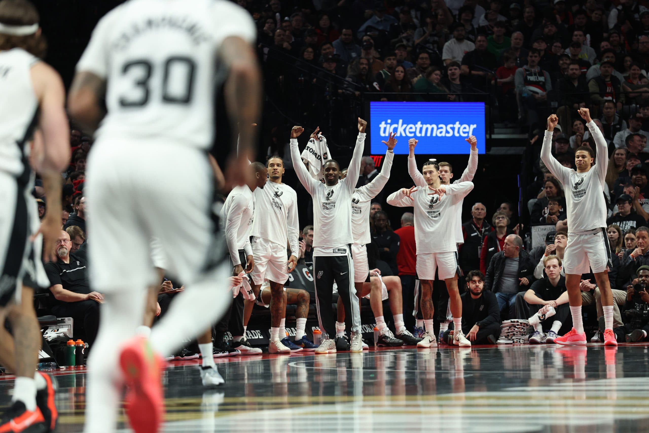 Ce jeune Dacquois répond à une annonce LinkedIn des San Antonio Spurs et se fait embaucher
