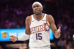 Mark Williams sous le maillot des Suns