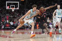 Tidjane Salaun a marqué 21 points contre Toronto