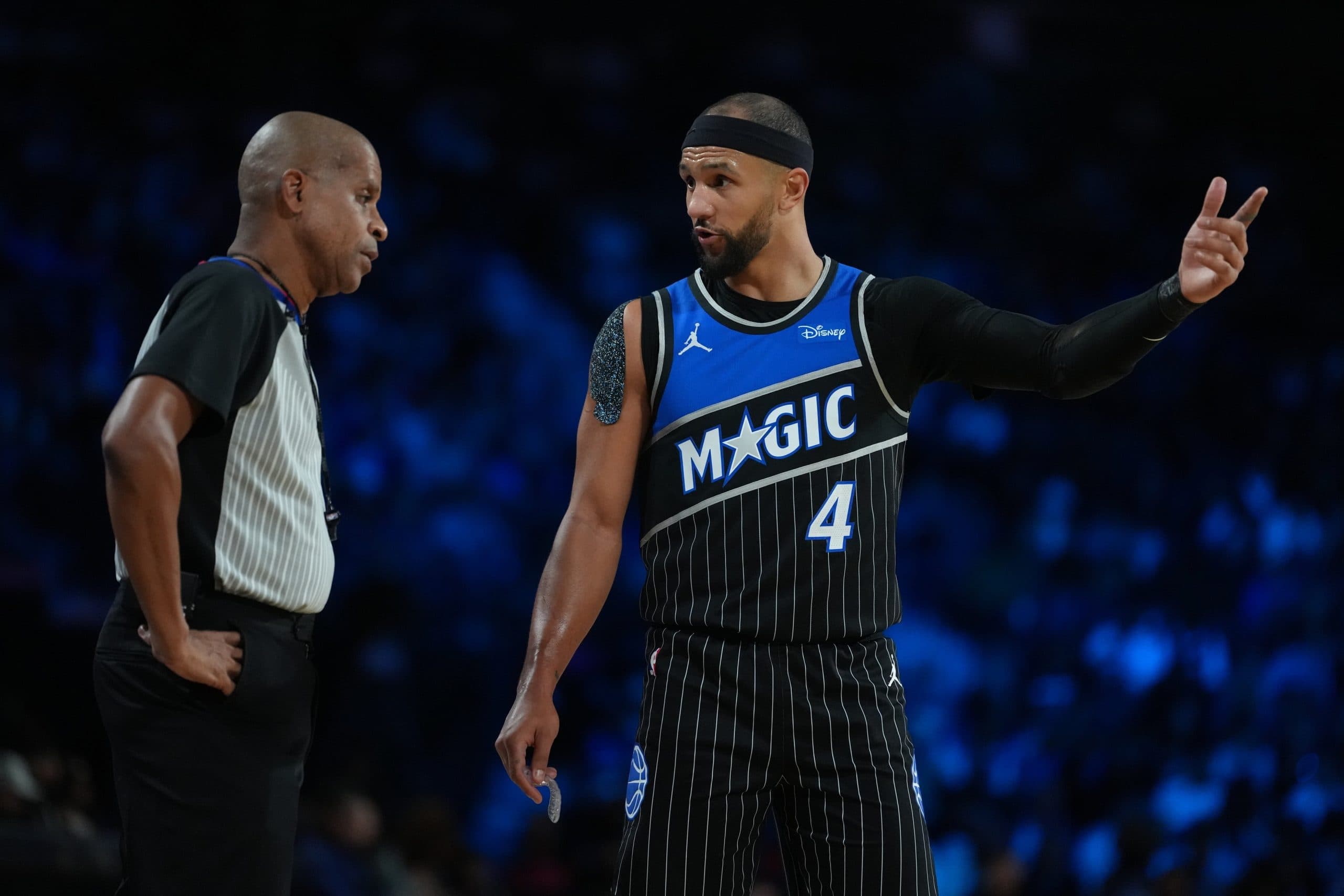 La NBA interdit à Jalen Suggs de porter son bandeau autour du cou