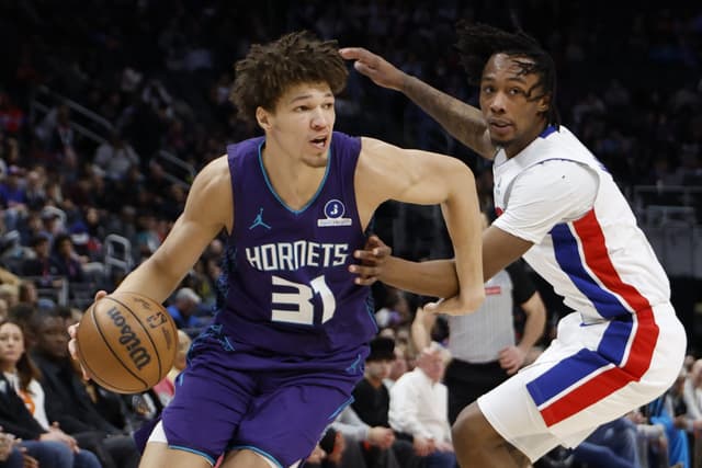 Tidjane Salaün veut devenir « un monstre » pour sa 3e saison NBA !
