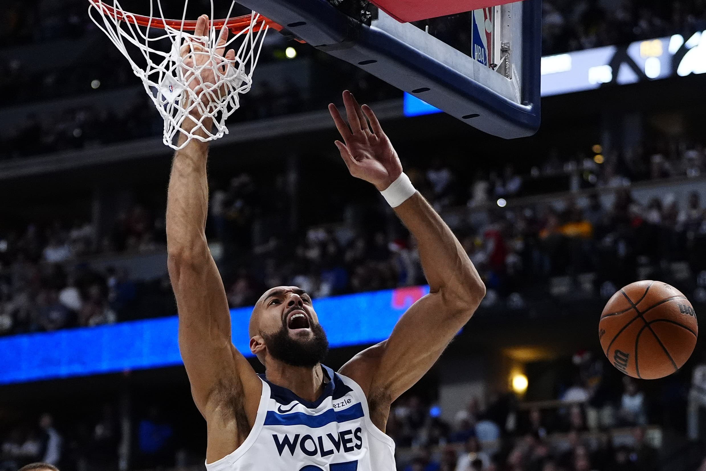 9e double-double de la saison pour Rudy Gobert, toujours précieux pour Minnesota face à Miami