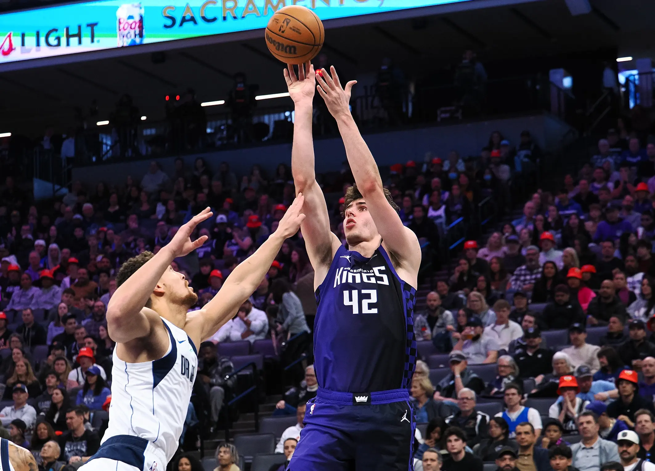 Maxime Raynaud s’affirme à Sacramento, Diawara titulaire à New York