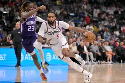 Derrick Jones Jr face aux Kings