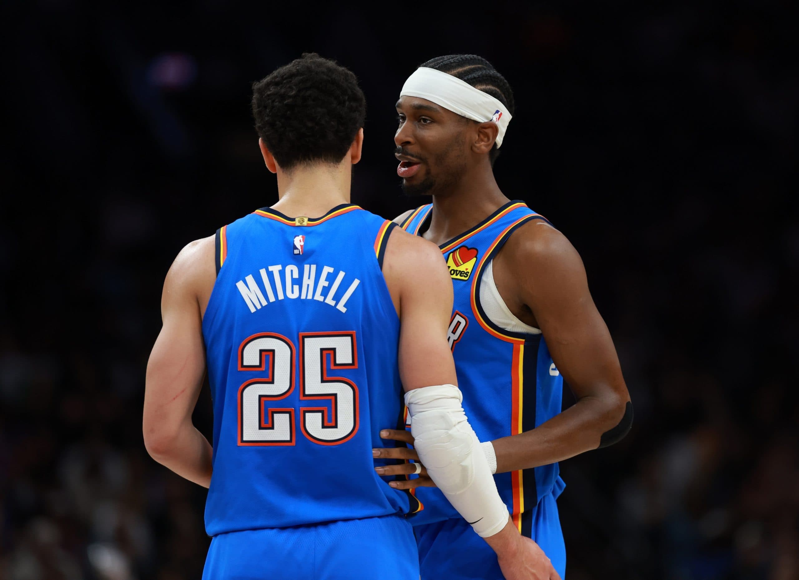 Shai-Gilgeous Alexander séduit par Ajay Mitchell : « C’est notre meilleur joueur ! »