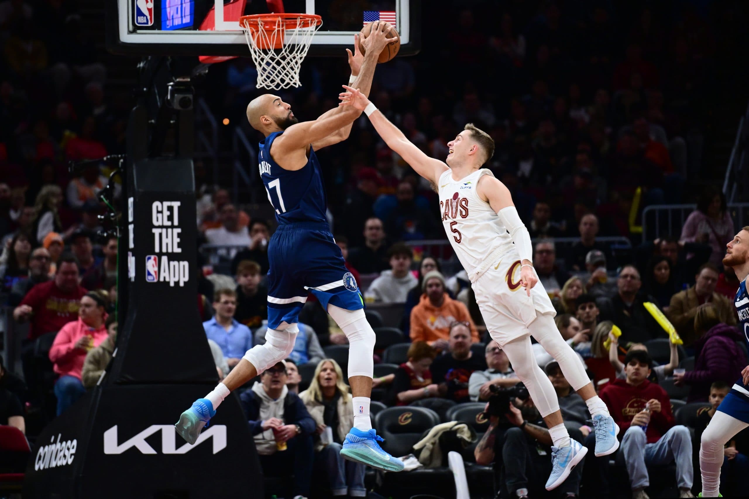 Rudy Gobert dépassé par la raquette de Cleveland, des minutes pour Joan Beringer, Nicolas Batum discret mais victorieux avec Los Angeles
