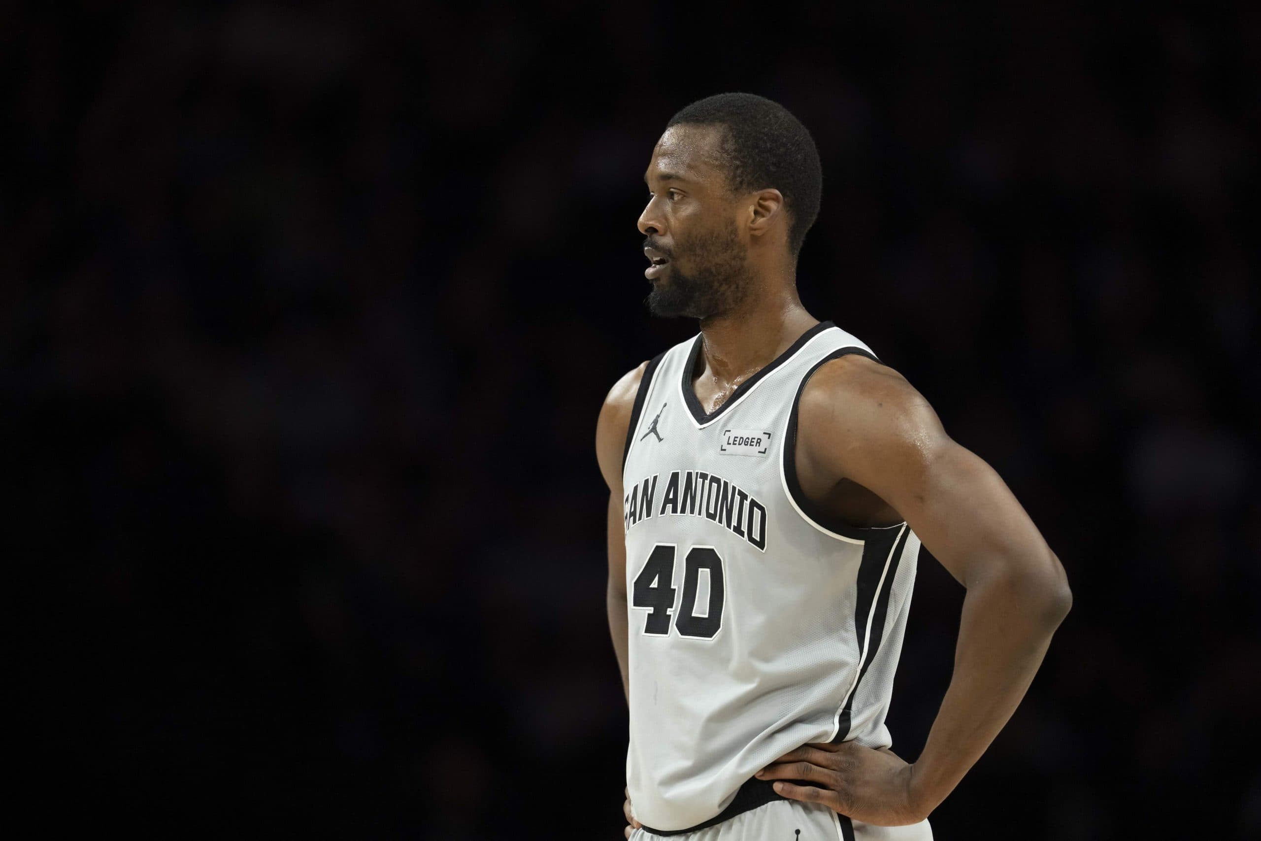 Les Spurs conservent Harrison Barnes et poursuivent leur montée en puissance autour de Wembanyama