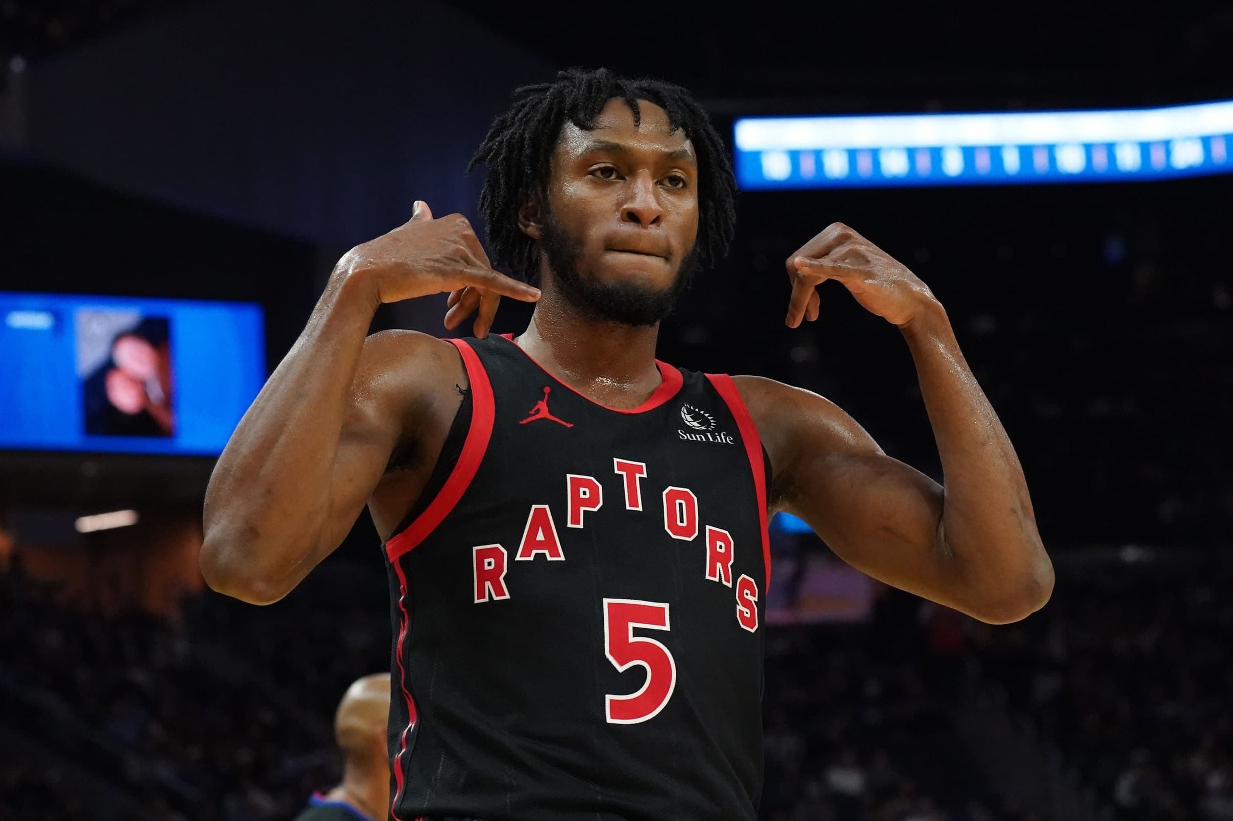 Les Raptors explosent offensivement face aux Warriors de Stephen Curry