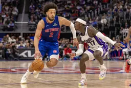 Cade Cunningham a été au-dessus de la mêlée, terminant à 13/22 au tir dont 3/5 à 3-points en seulement 30 minutes de jeu.