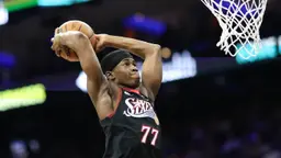 VJ Edgecombe accepte un rôle réduit aux Sixers après les arrivées de LeBron James et Jaylen Brown : le jeune arrière veut avant tout gagner.