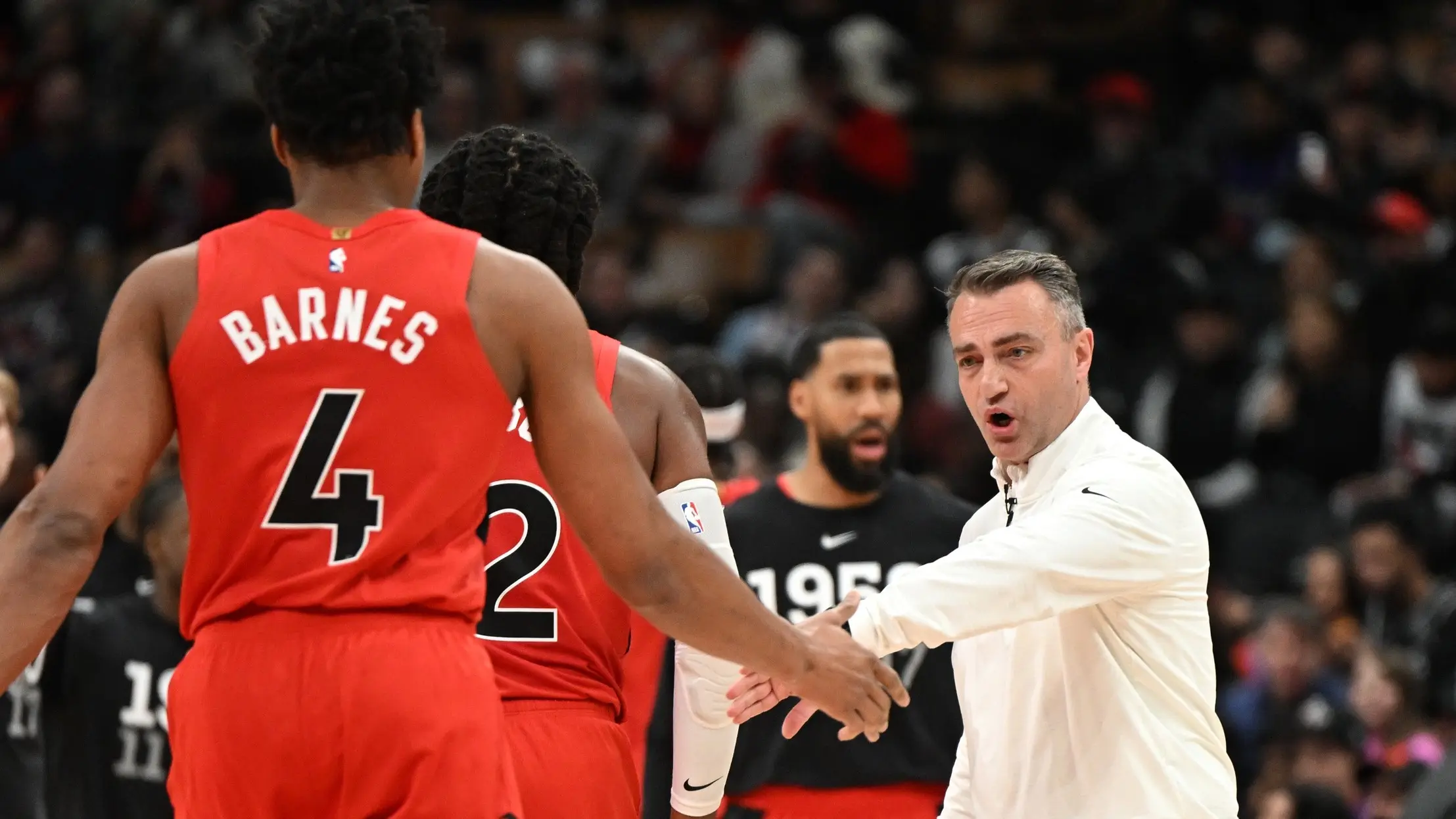 Kawhi Leonard débarque, Darko Rajakovic rempile aux Raptors !