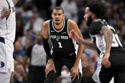 Les Spurs ont bénéficié d'un effort collectif remarquable avec sept joueurs à plus de 10 points inscrits.