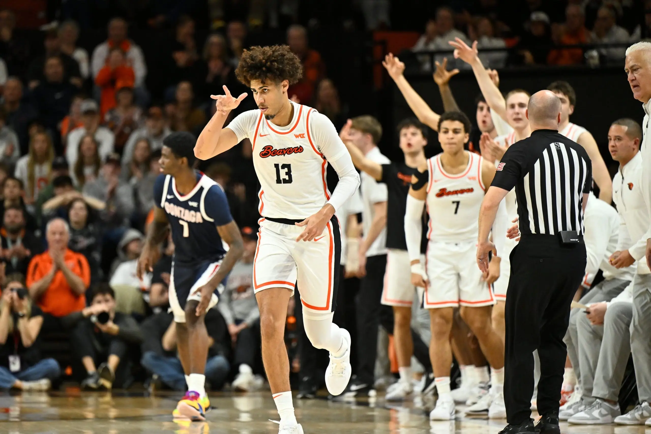 Isaiah Sy dominant et victorieux, Petar Majstorovic productif mais encore défait