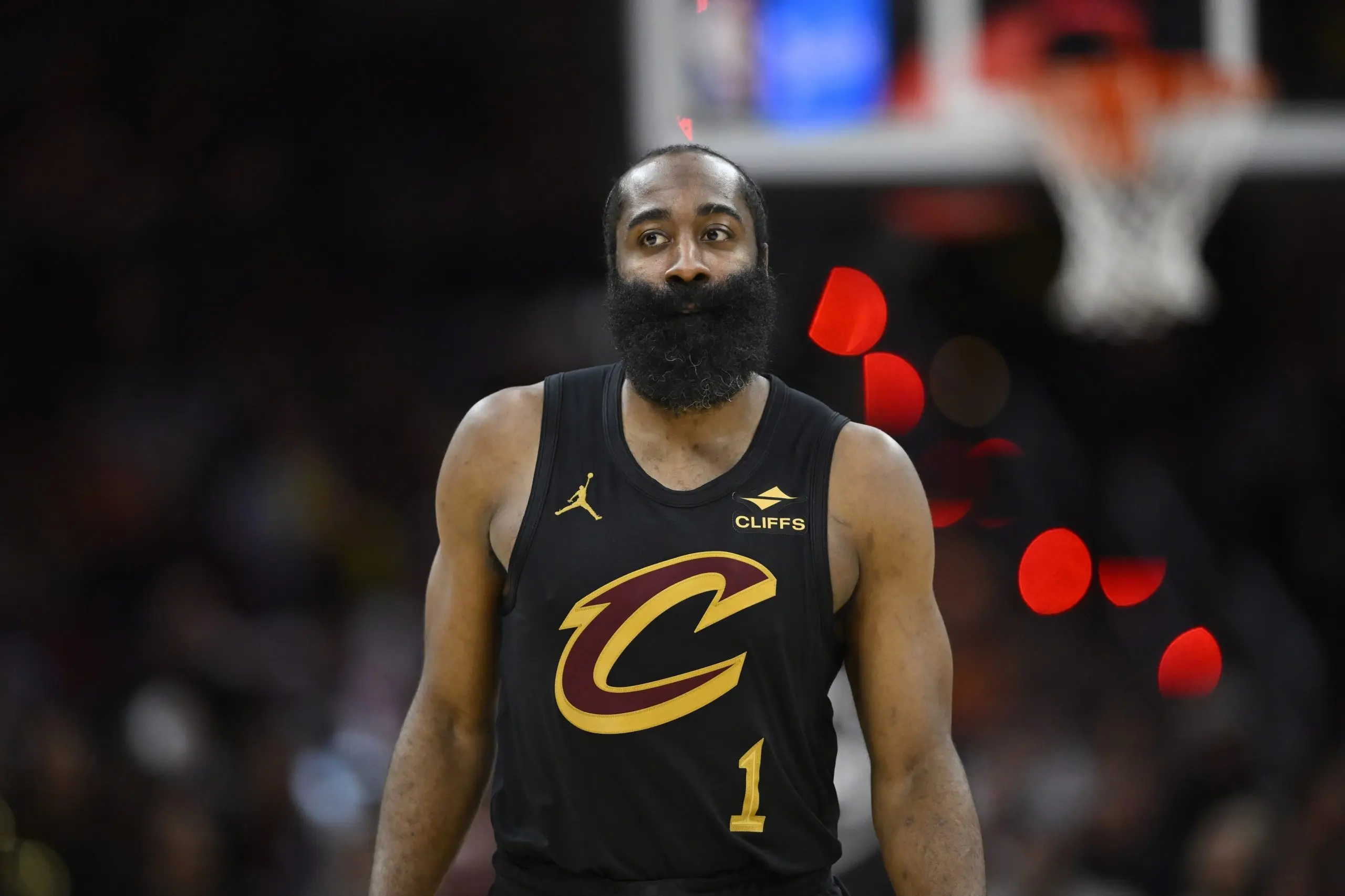 James Harden mène les Cavaliers vers une sixième victoire consécutive