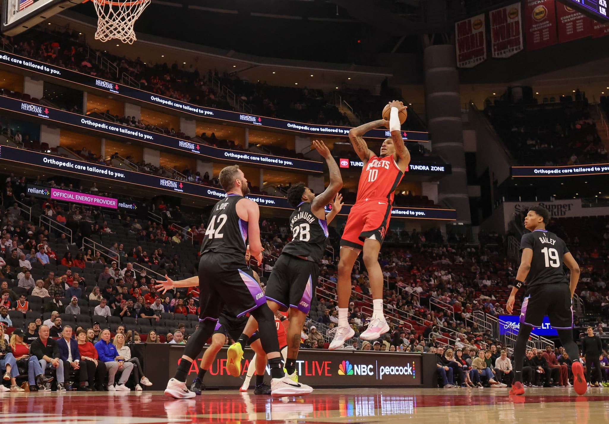 Jabari Smith Jr. mène les Rockets vers une victoire de 20 points contre le Jazz
