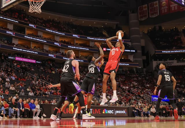 Jabari Smith Jr. mène les Rockets vers une victoire de 20 points contre le Jazz