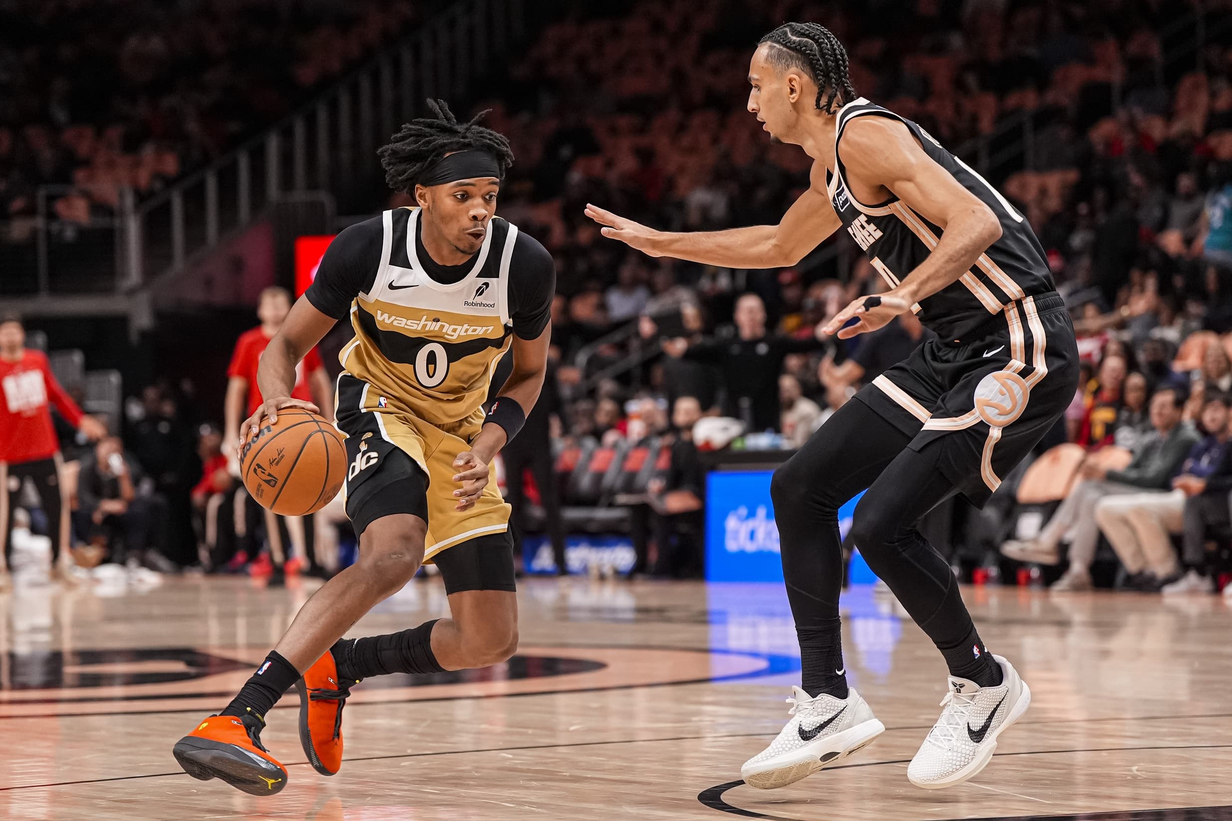 Duel de français et d’anciens coéquipiers lors de la victoire des Hawks face aux Wizards