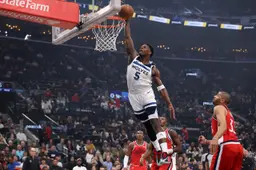 Edwards, qui retrouvait le site du All-Star Game où il avait été élu MVP, a shooté à 12/24 et a scellé la victoire avec un 3-points en step-back face à deux défenseurs.