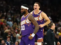 Privés de Devin Booker (blessure à la hanche) et Dillon Brooks (fracture à la main), les Suns ont trouvé des solutions offensives inattendues.