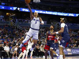 Paolo Banchero a passé 37 points à la défense des Wizards