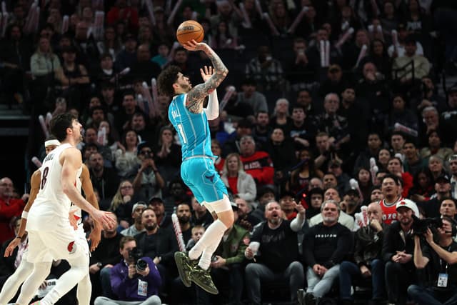 LaMelo Ball bientôt transféré par les Hornets ?