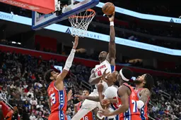 Les Pistons, leaders de la Conférence Est avec un bilan de 47-18, ont facilement dominé des Sixers.