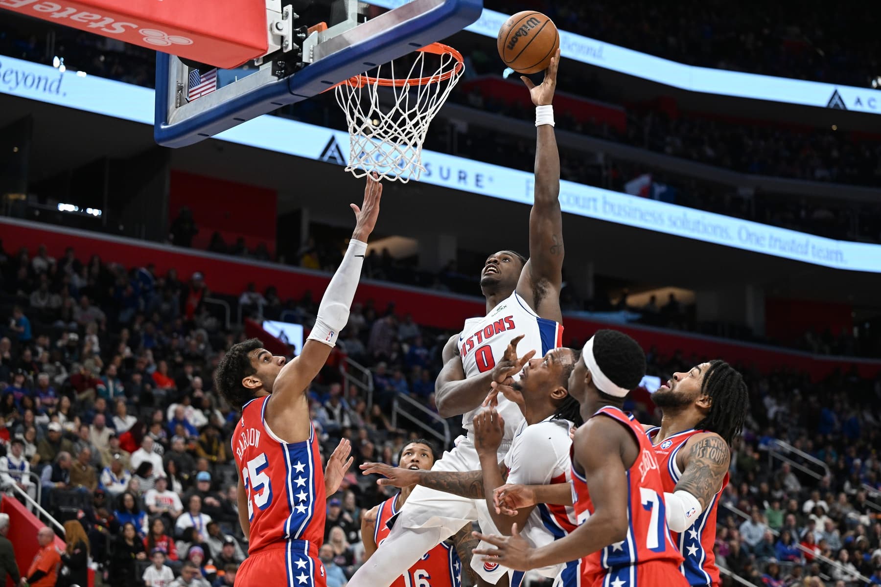 Les Sixers décimés s’inclinent lourdement face aux Pistons