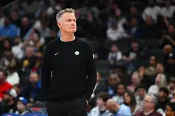 Kerr n'était pas présent à la cérémonie des Oscars - les Warriors jouaient dimanche soir - et a appris la victoire via le groupe de discussion familial.