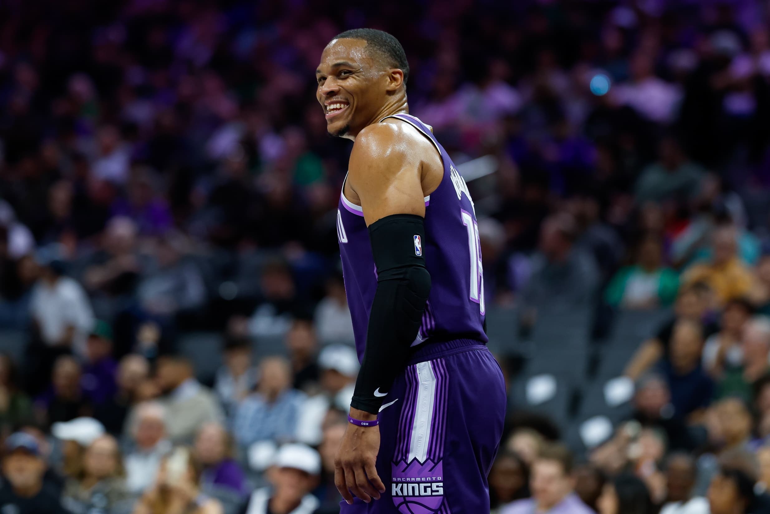Russell Westbrook est entré dans l’histoire NBA lors de la défaite des Kings face aux Spurs