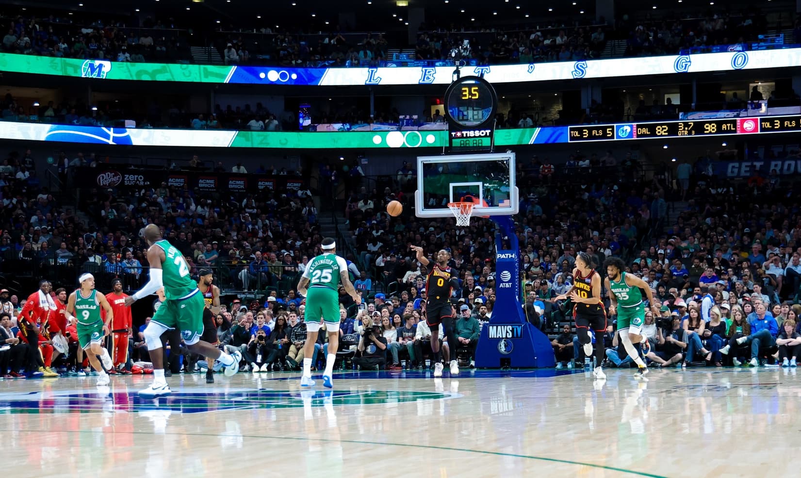 Jonathan Kuminga réalise le 6e tir le plus long de l’histoire NBA lors de la 11e victoire consécutive des Hawks