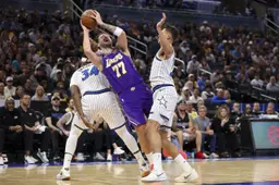 Luka Doncic compte 16 fautes techniques cette saison